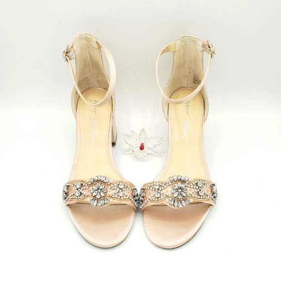 Betsey Johnson Mel heels, Champagne, NIB - Picture 2 of 9